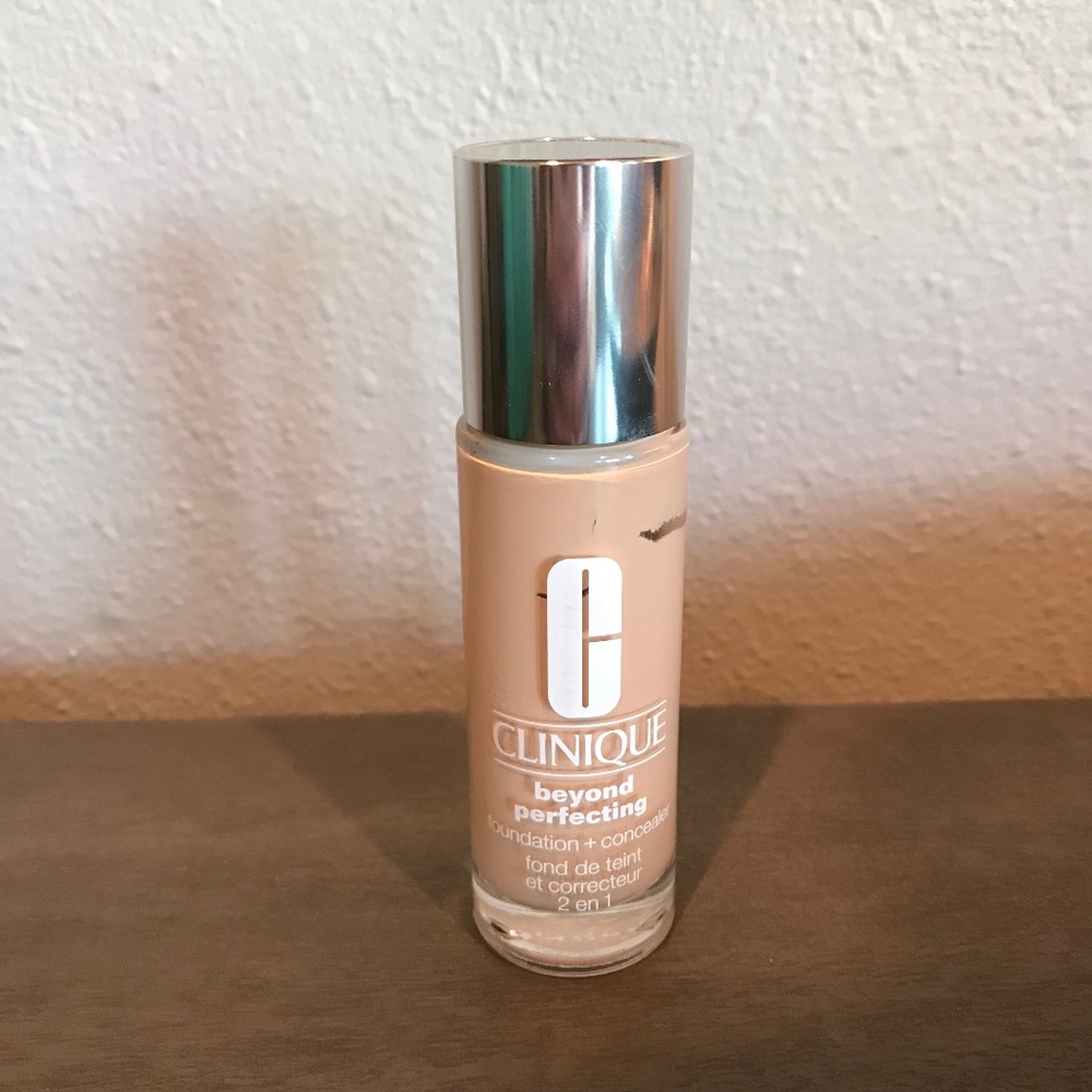 Clinique Beyond Perfecting foundation